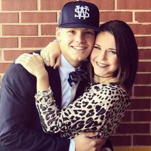 Meet your Posher, Chloe